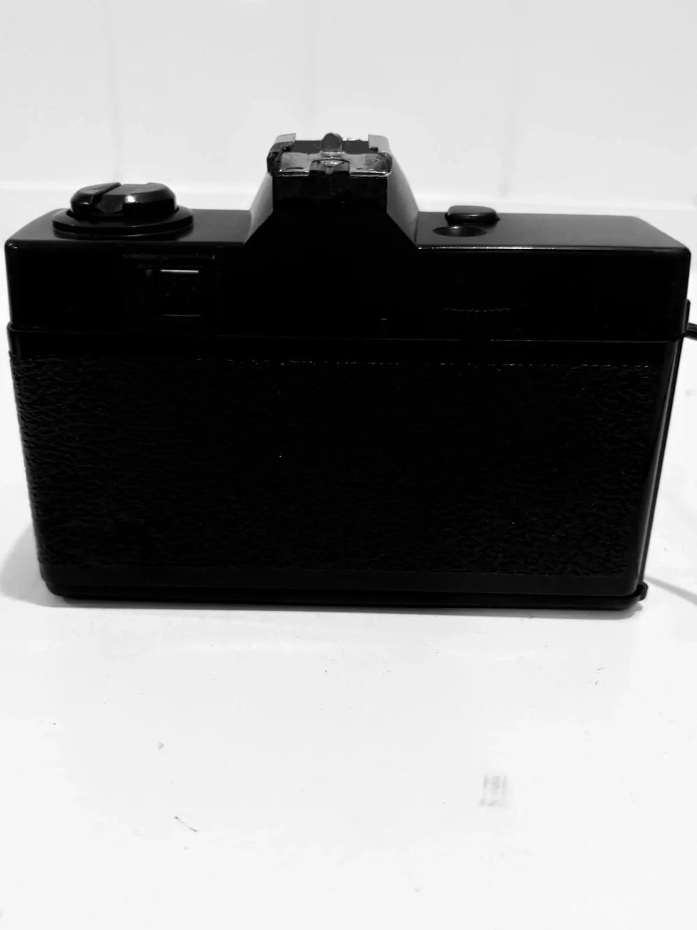 LT-002 Black 35mm Film Camera with Carry Case